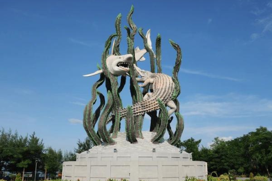 Patung Sura dan Baya di Surabaya