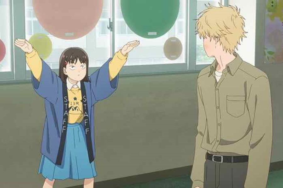 Scene kedekatan Mitsumi dan Sosuke dalam series anime Skip and Loafer
