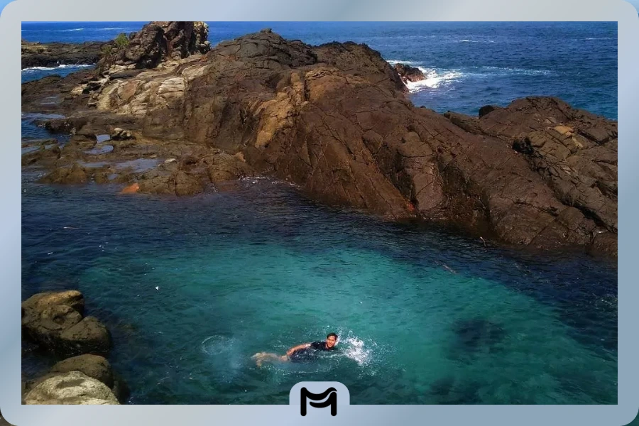 Pantai Wediombo, Yogyakarta Beach Holiday